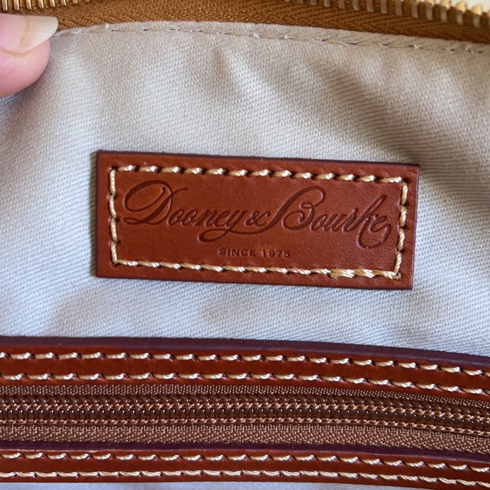Dooney & Bourke AL Signature Zip Top Shopper NWT - Picture 6 of 11
